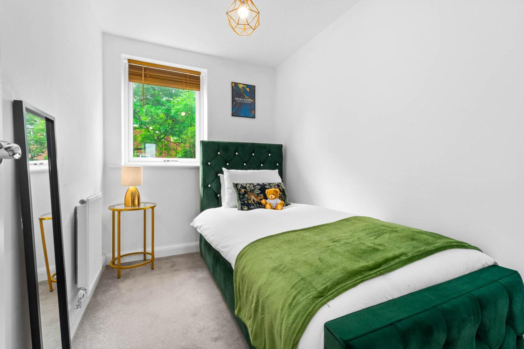 Lavish 3 Bedroom House With Ensuite And Parking By Azura Nights Birmingham Exterior foto