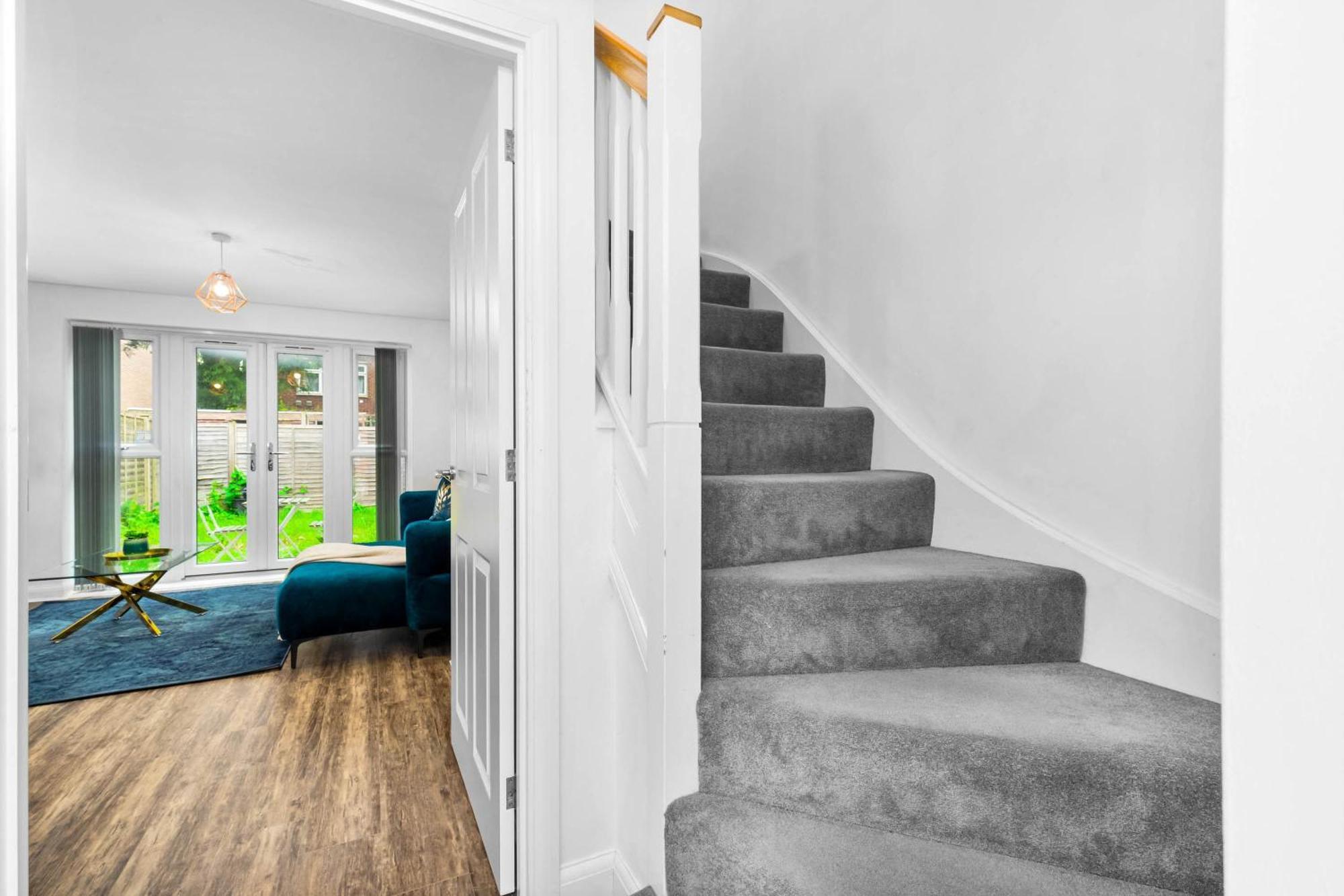 Lavish 3 Bedroom House With Ensuite And Parking By Azura Nights Birmingham Exterior foto